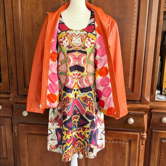 Like new Wilsons Leather Women's Orange Jacket - Picture 4 of 6